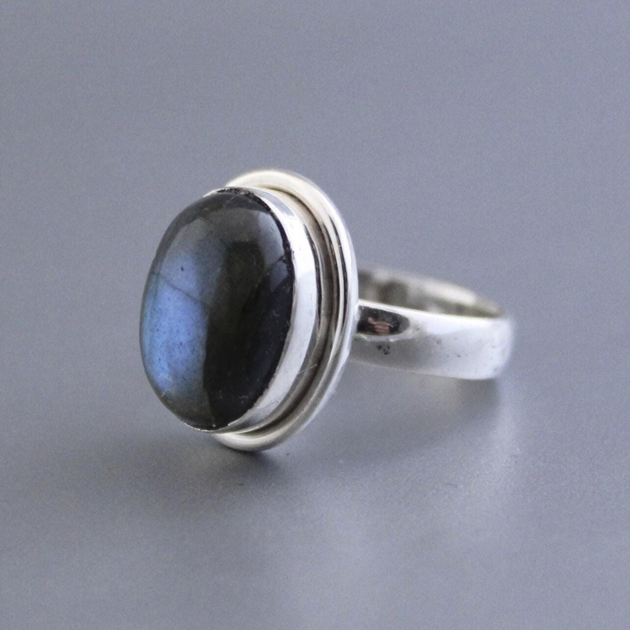 Labradorite ring, 925 Sterling Silver, Handmade Boho Statement Ring, Blue Flash Stone Ring, Gift fro Mom